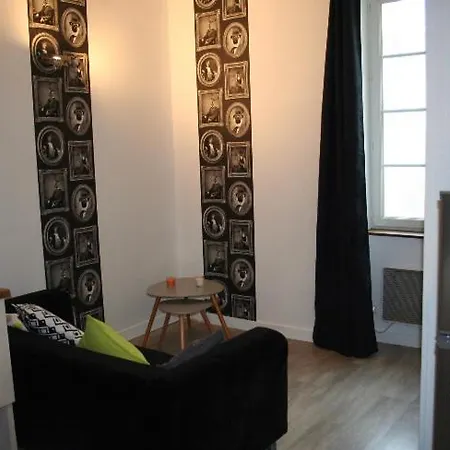 Le Loft Du Dauphin شقة *